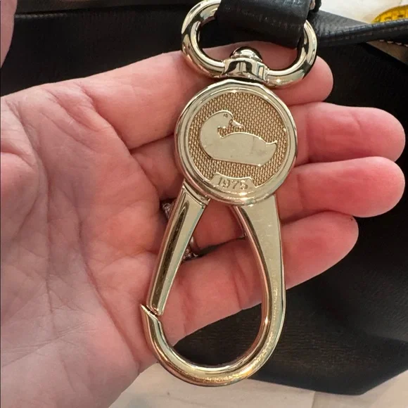 Dooney & Bourke Authentic black leather purse - Picture 11 of 16